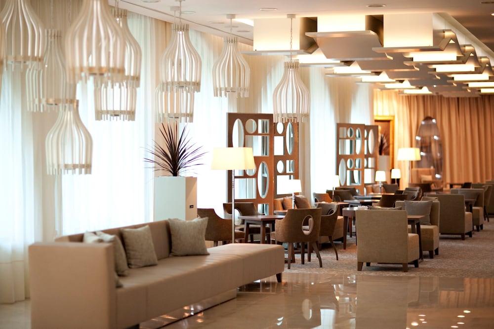 โรงแรมซาวา โรกัชกา สลาทินา ภายนอก รูปภาพ